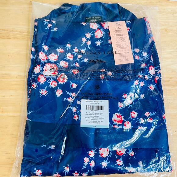 Morgan Lane x FabFitFun Blue Floral Print Satin Robe Size S/M - Picture 1 of 4
